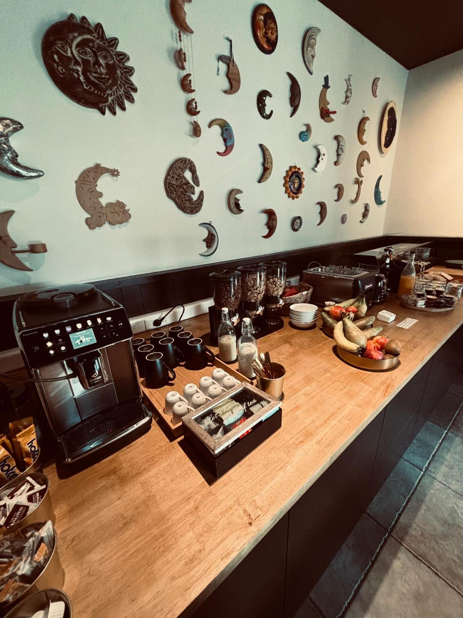 Hotel Mezza Notte Ronse Bagian luar foto