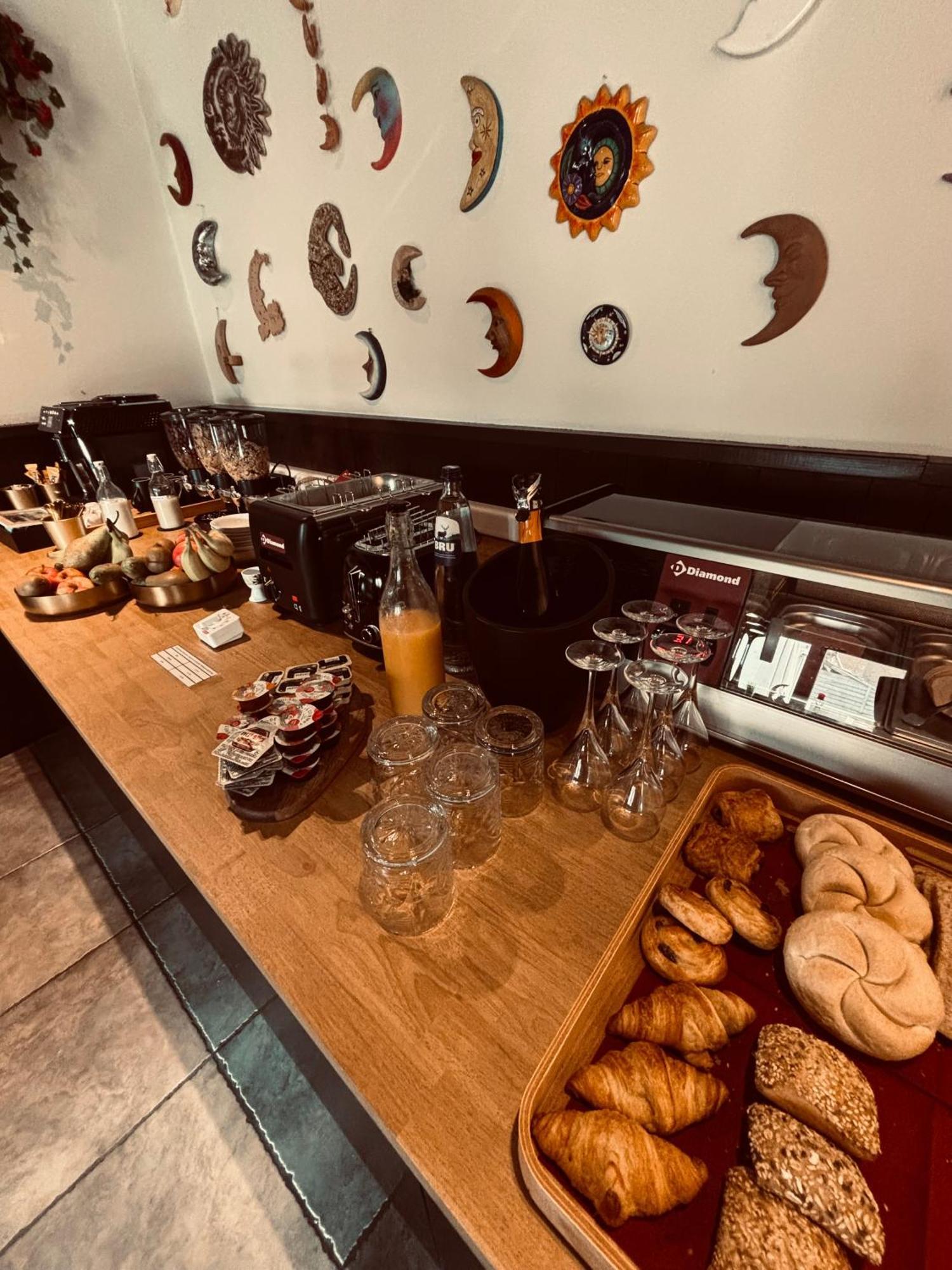 Hotel Mezza Notte Ronse Bagian luar foto