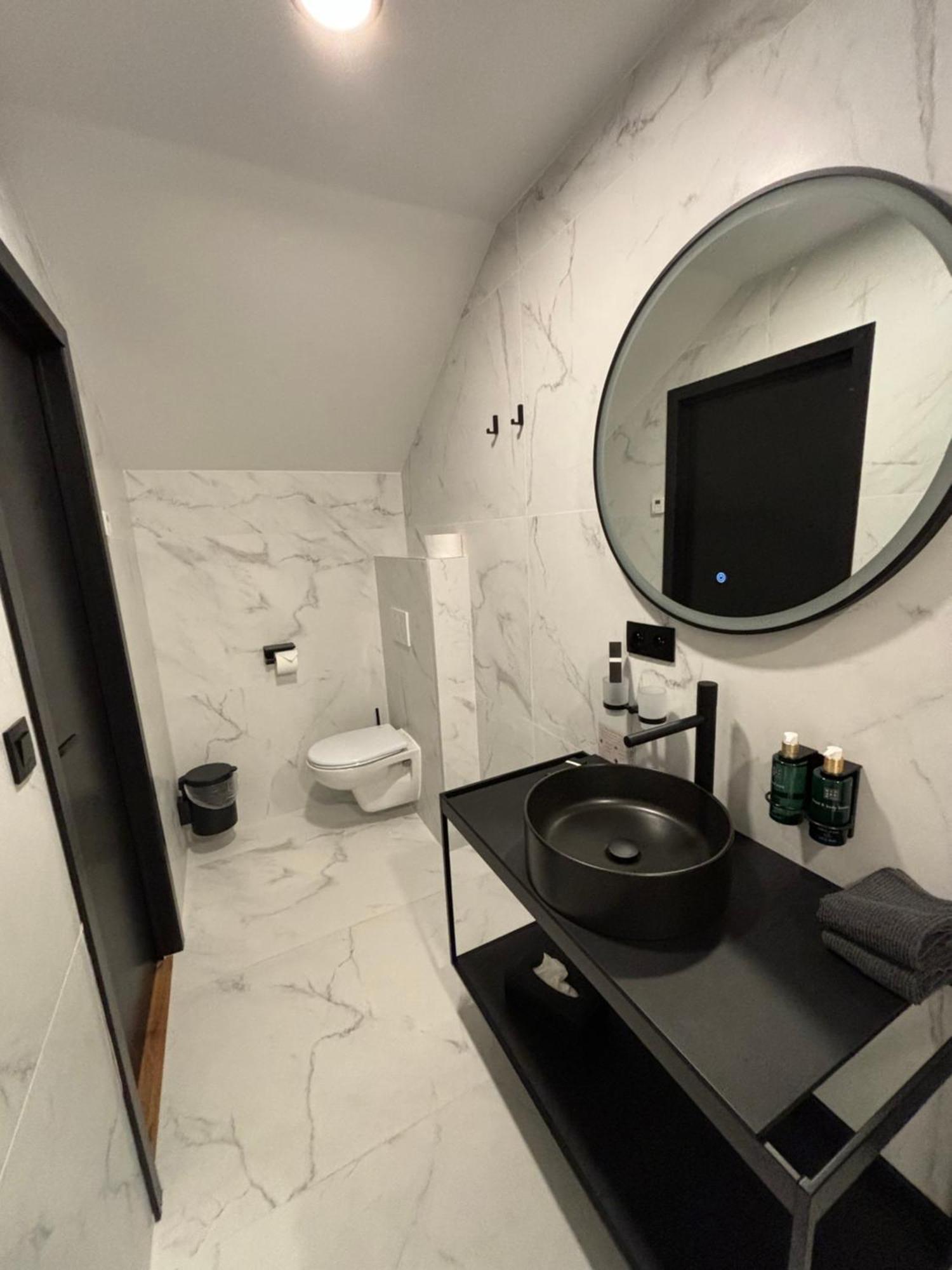 Hotel Mezza Notte Ronse Bagian luar foto