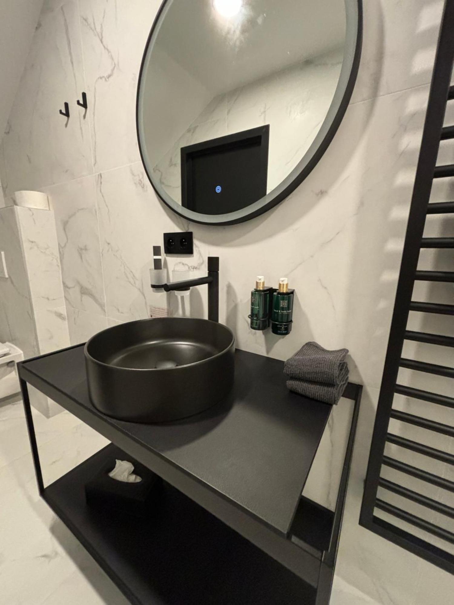 Hotel Mezza Notte Ronse Bagian luar foto