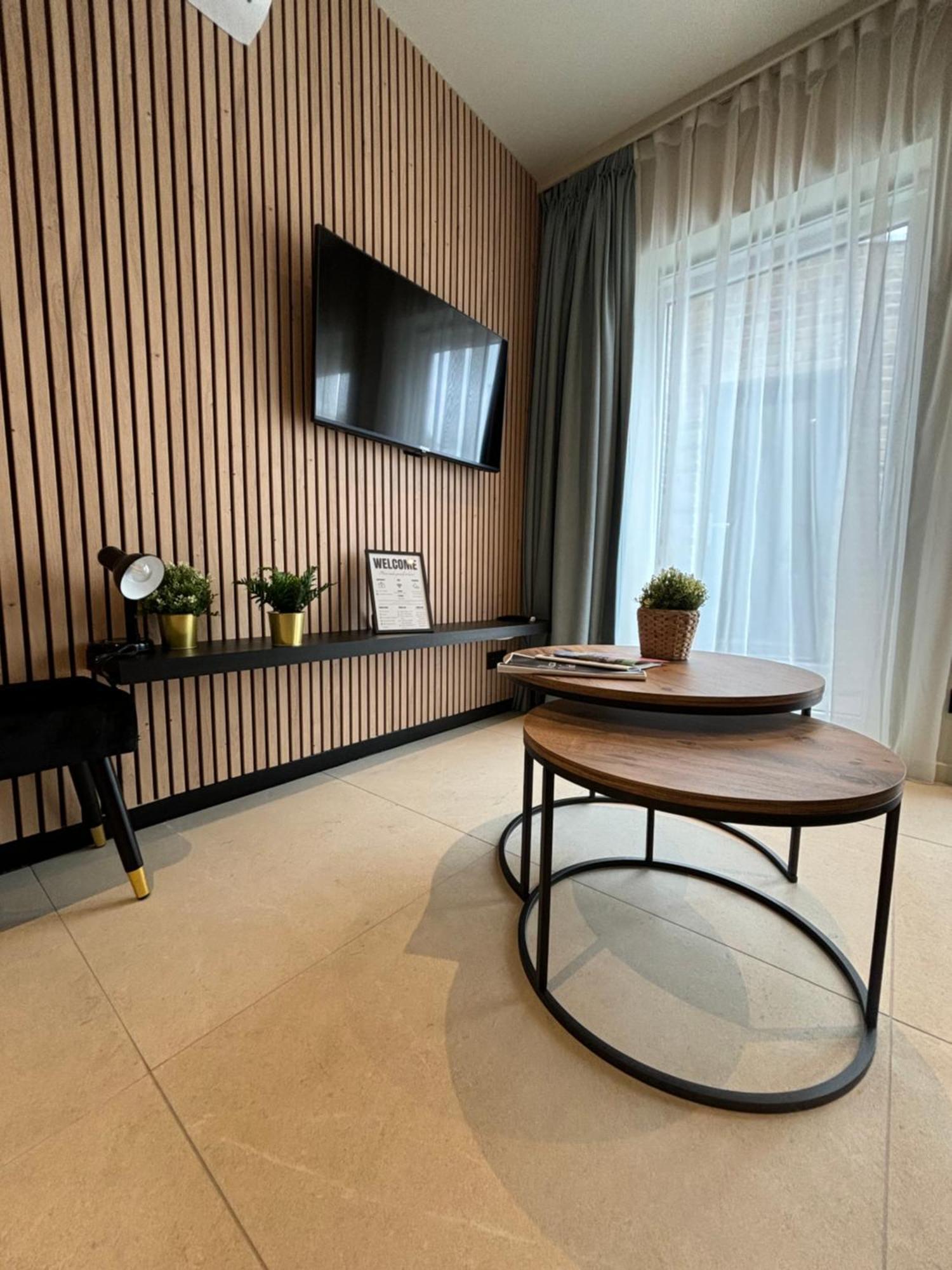 Hotel Mezza Notte Ronse Bagian luar foto