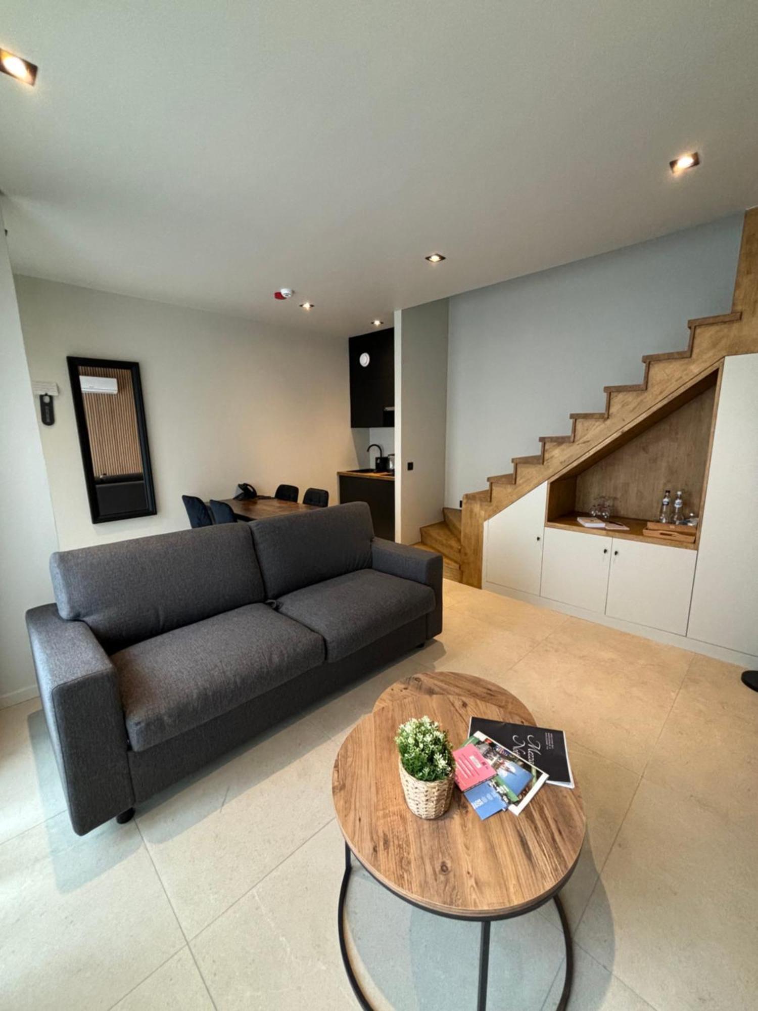 Hotel Mezza Notte Ronse Bagian luar foto