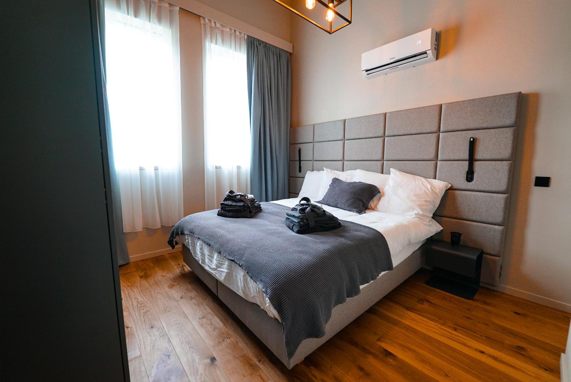 Hotel Mezza Notte Ronse Bagian luar foto